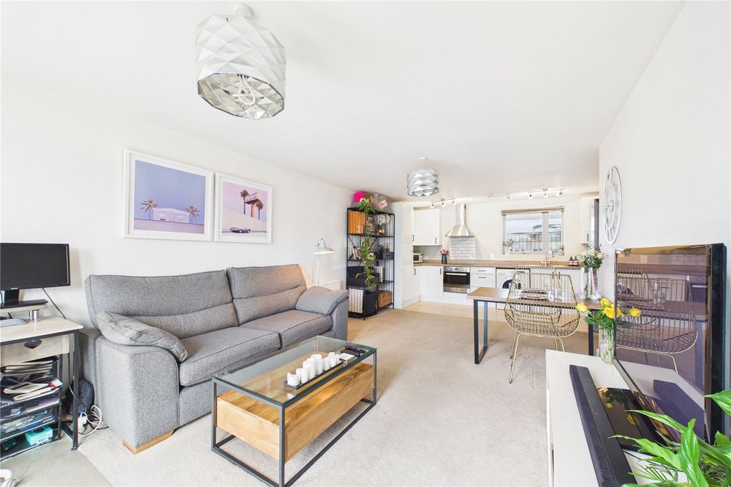 Property photo 2 of 12 Picture No. 05