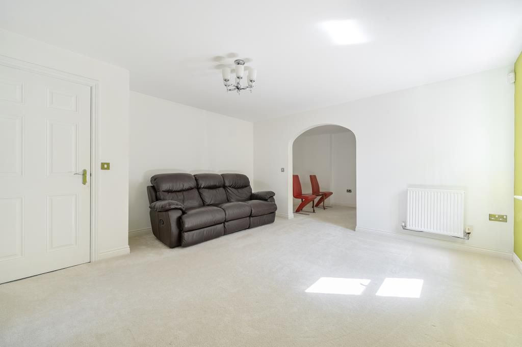 Property photo 3 of 21 Living Area