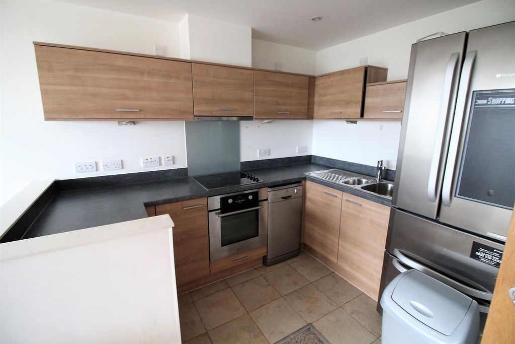 Property photo 2 of 12