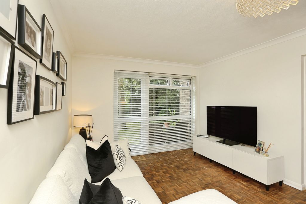 Property photo 3 of 20 Reception Room