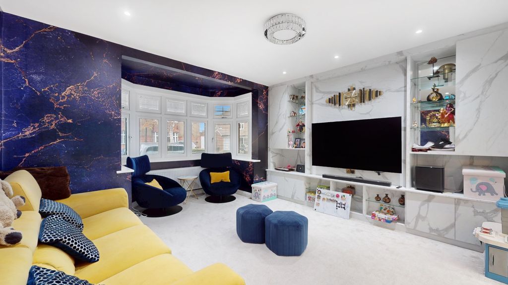 Property photo 1 of 20 4642480