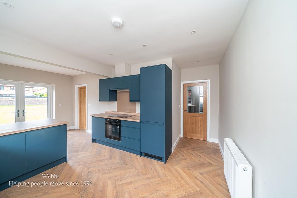 Property photo 3 of 31 Webbs-4.Jpg