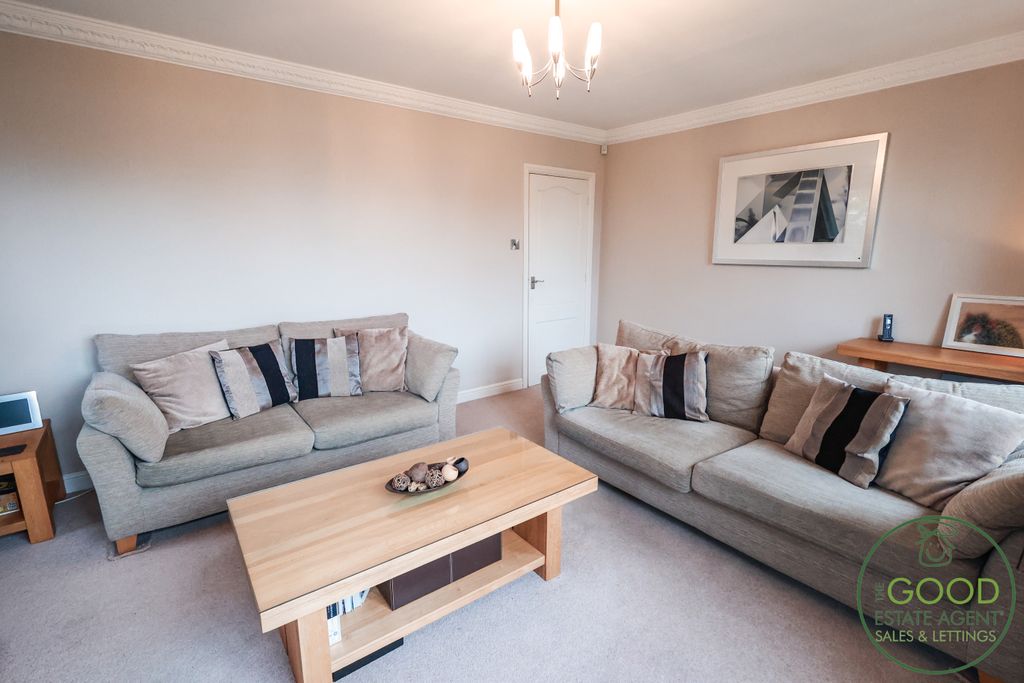 Property photo 3 of 21