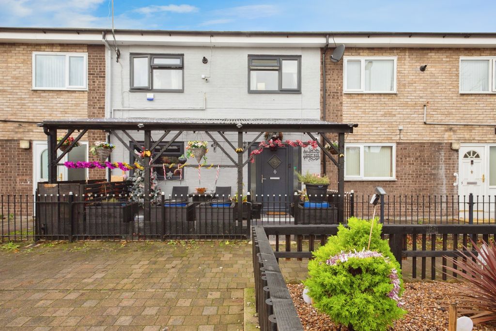 Property photo 1 of 15 Front