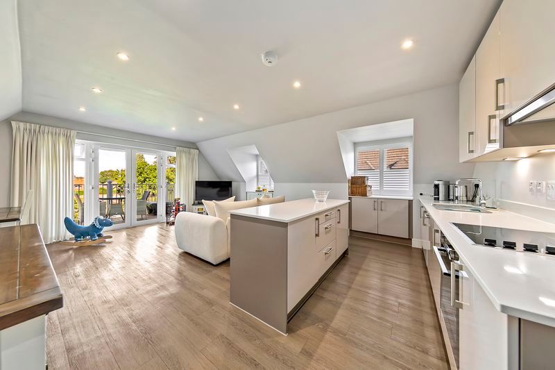 Property photo 3 of 25 Open Plan