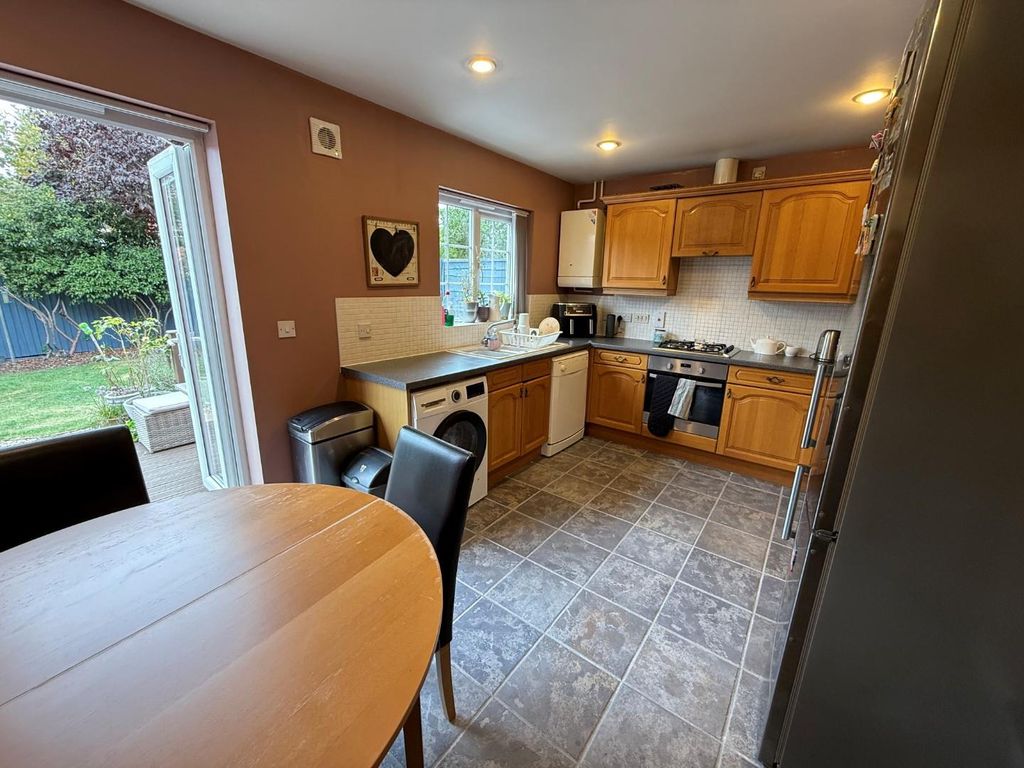 Property photo 3 of 9 5.Jpg