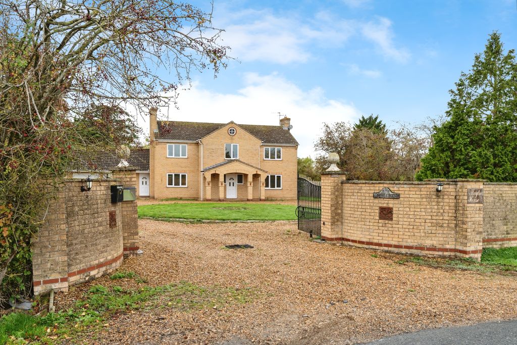 Property photo 1 of 26 Front Aspect