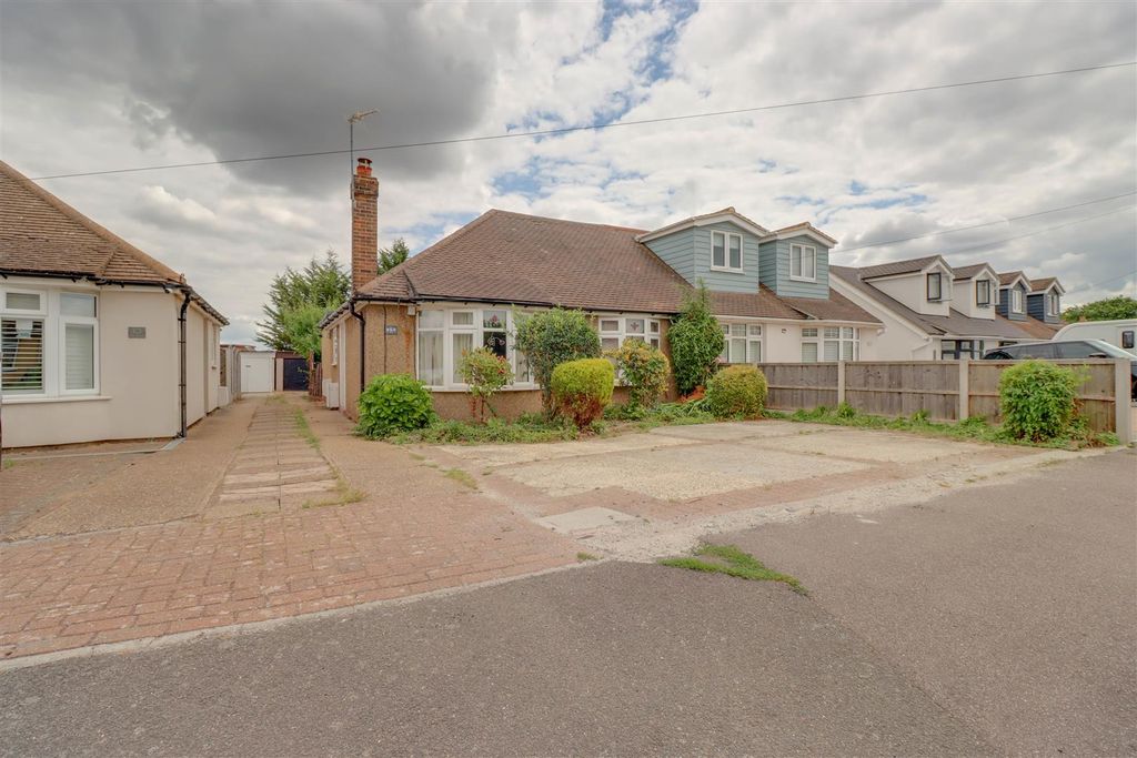 Property photo 1 of 16 8 Lilac Avenue Inside-16.Jpg
