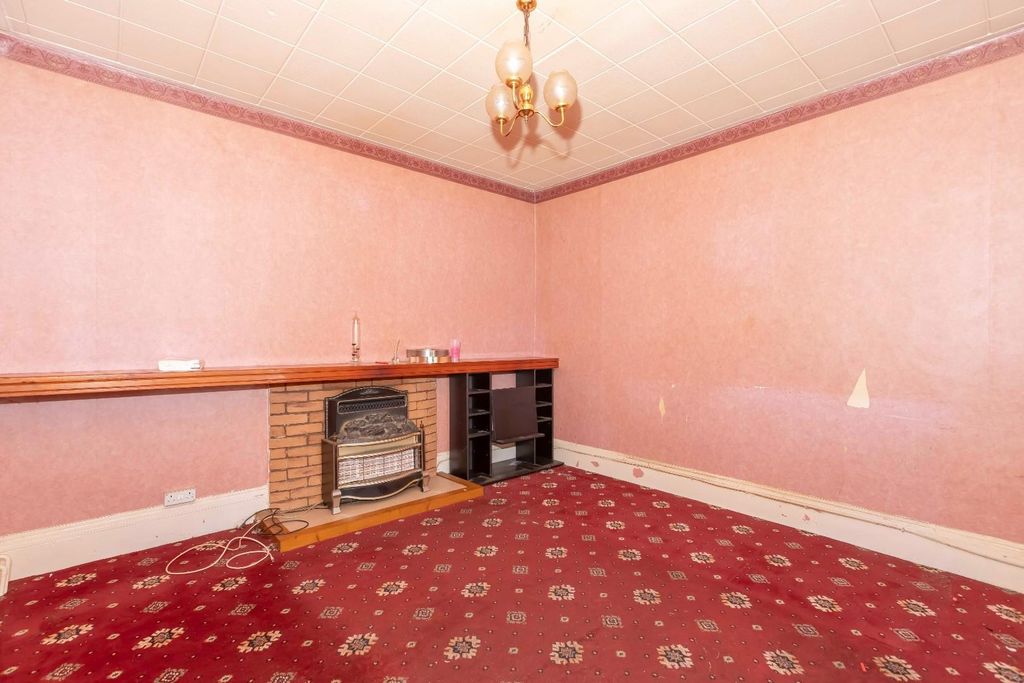 Property photo 3 of 14 Denmark Rd_7.Jpg