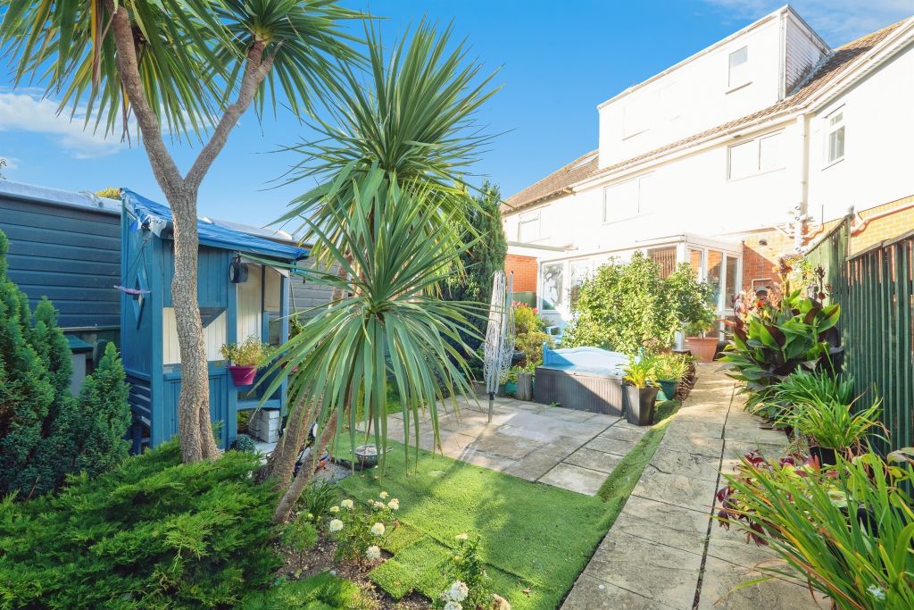 Property photo 3 of 17