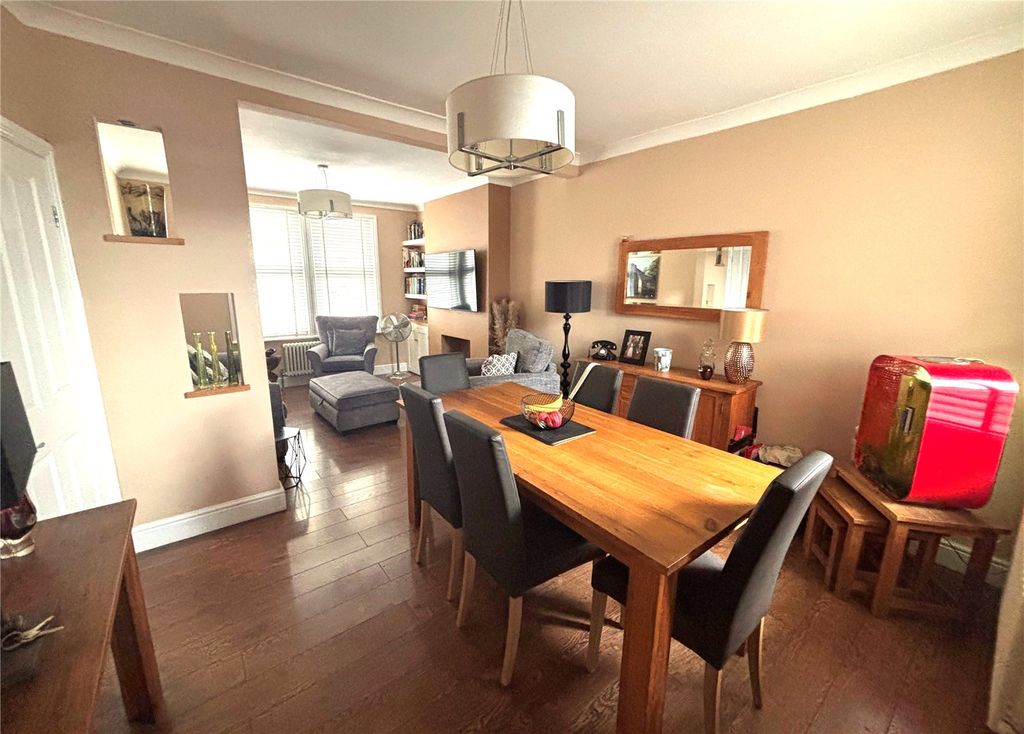 Property photo 3 of 14 Picture No. 32