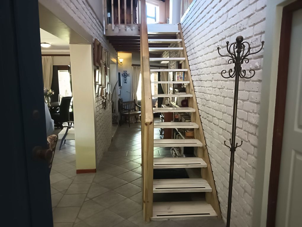 Property photo 2 of 50 1Jf1720374