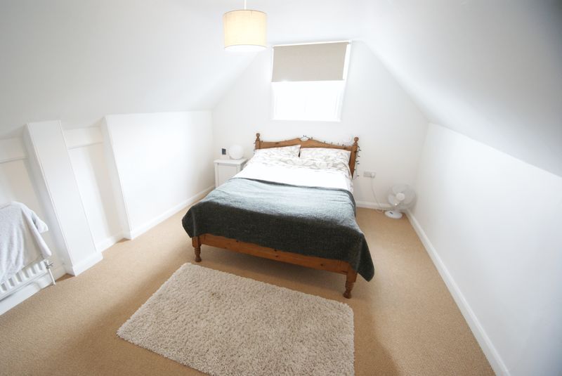 Property photo 3 of 8 Photo 12