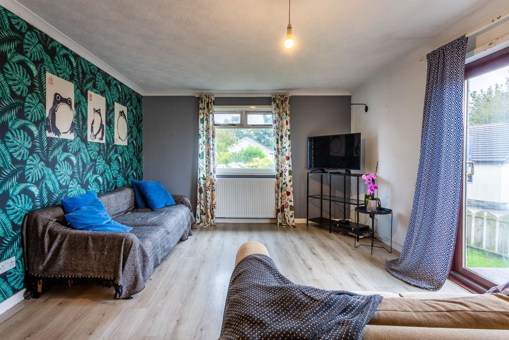 Property photo 3 of 29 3700415