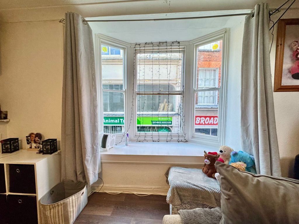 Property photo 3 of 6 Image