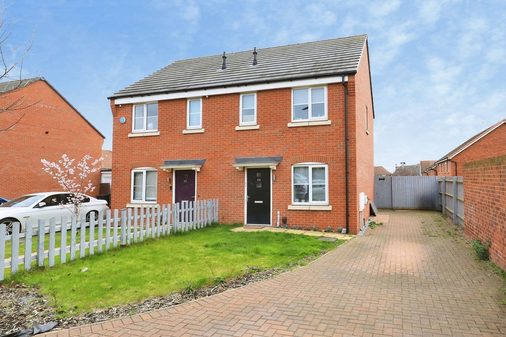 Property photo 1 of 24