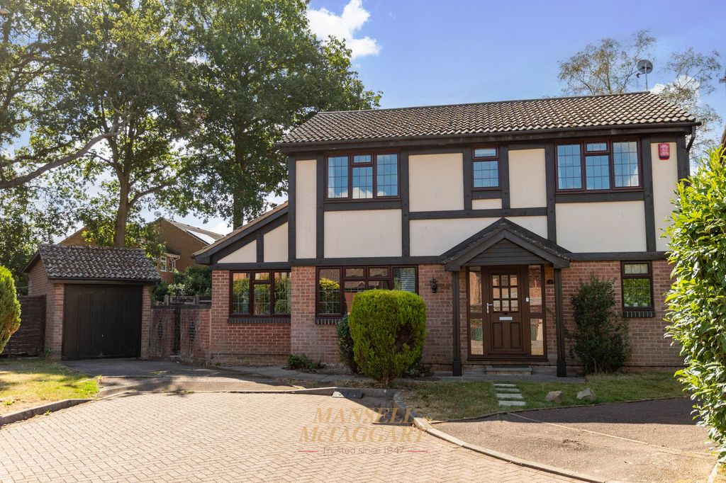Property photo 1 of 28