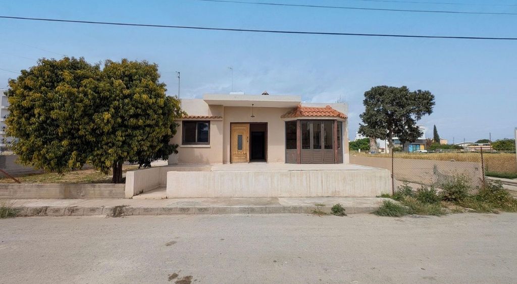 Property photo 1 of 21