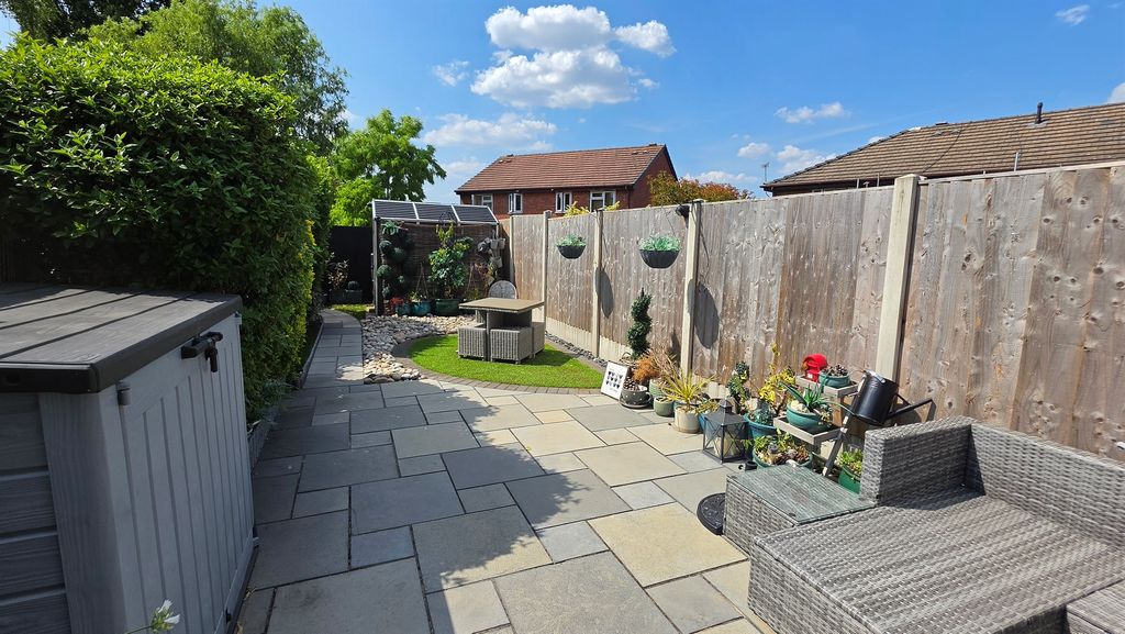 Property photo 2 of 12