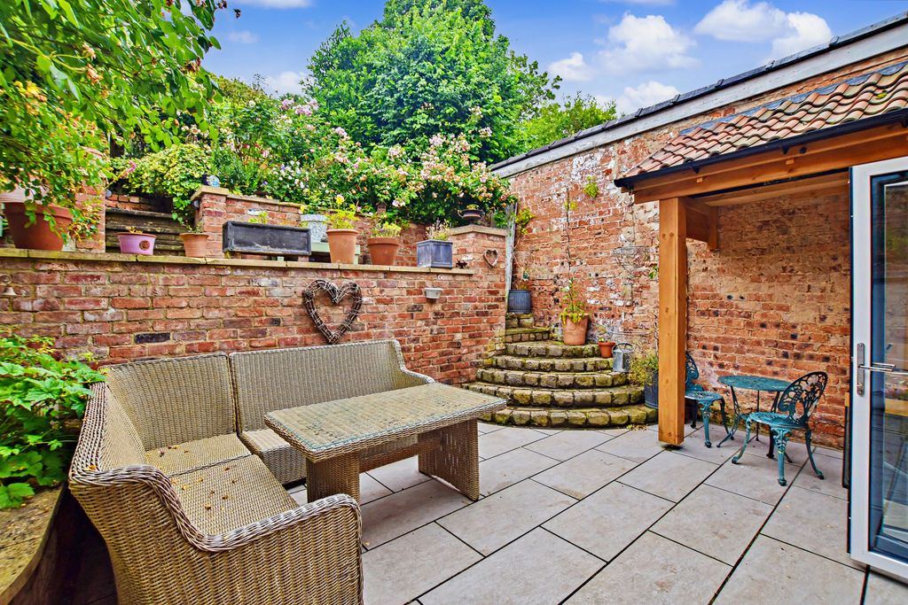 Property photo 3 of 18 Photo 15