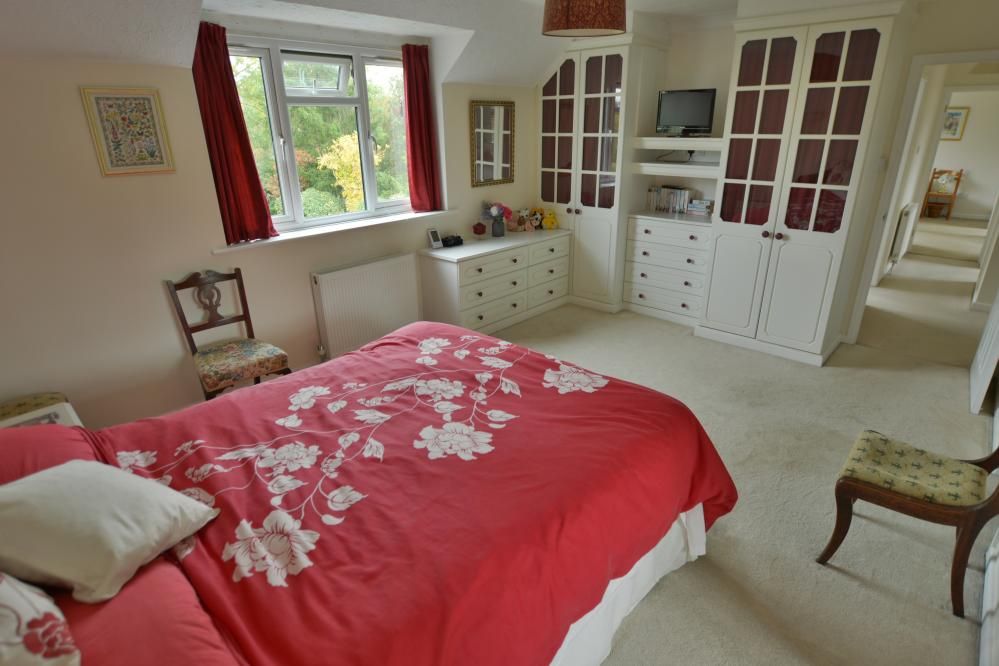 Property photo 3 of 37 Agents Notes