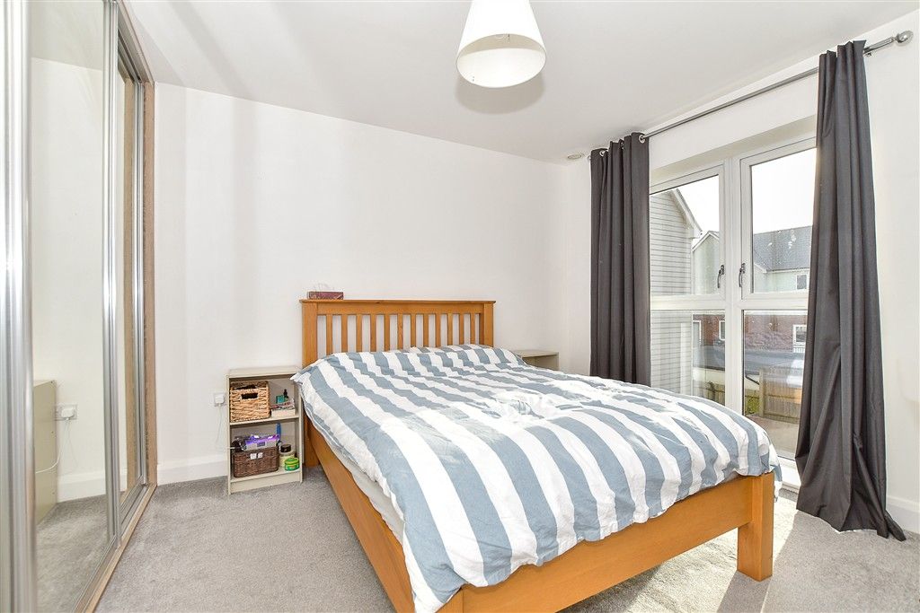 Property photo 1 of 8 Bedroom