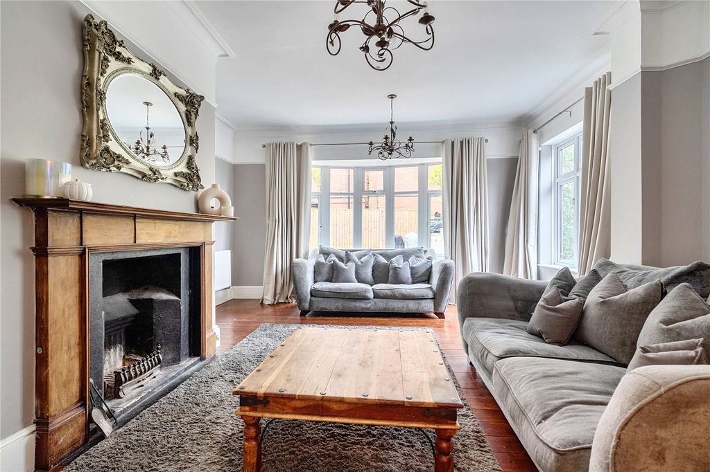 Property photo 3 of 28 Picture No. 21