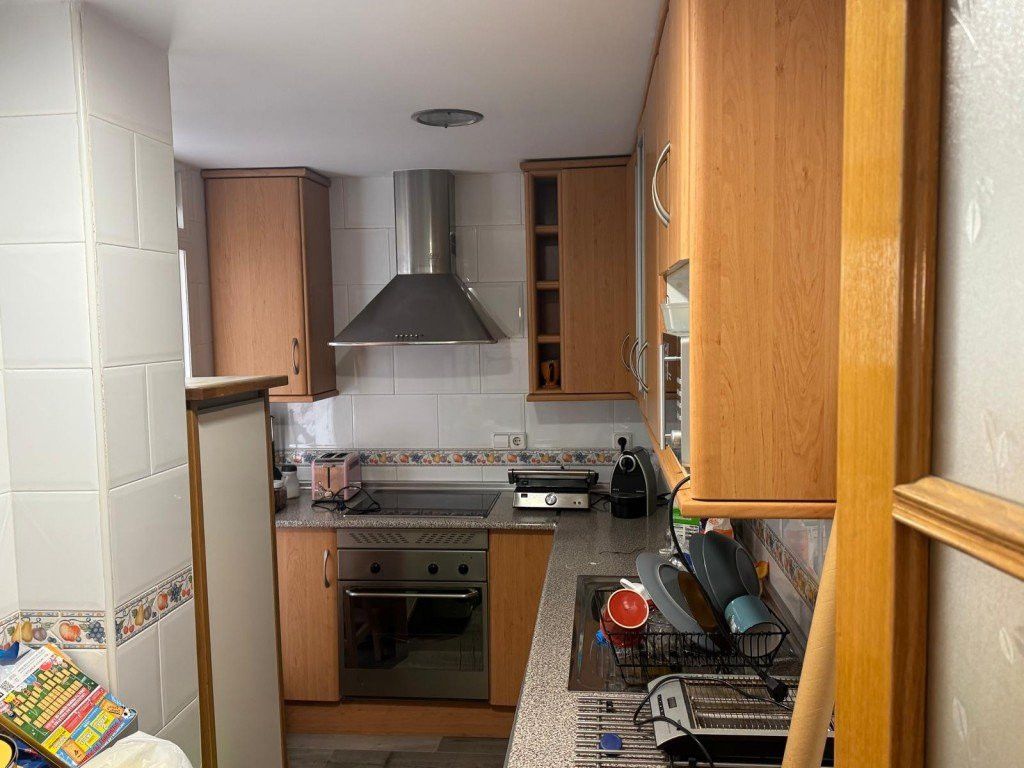Property photo 2 of 34