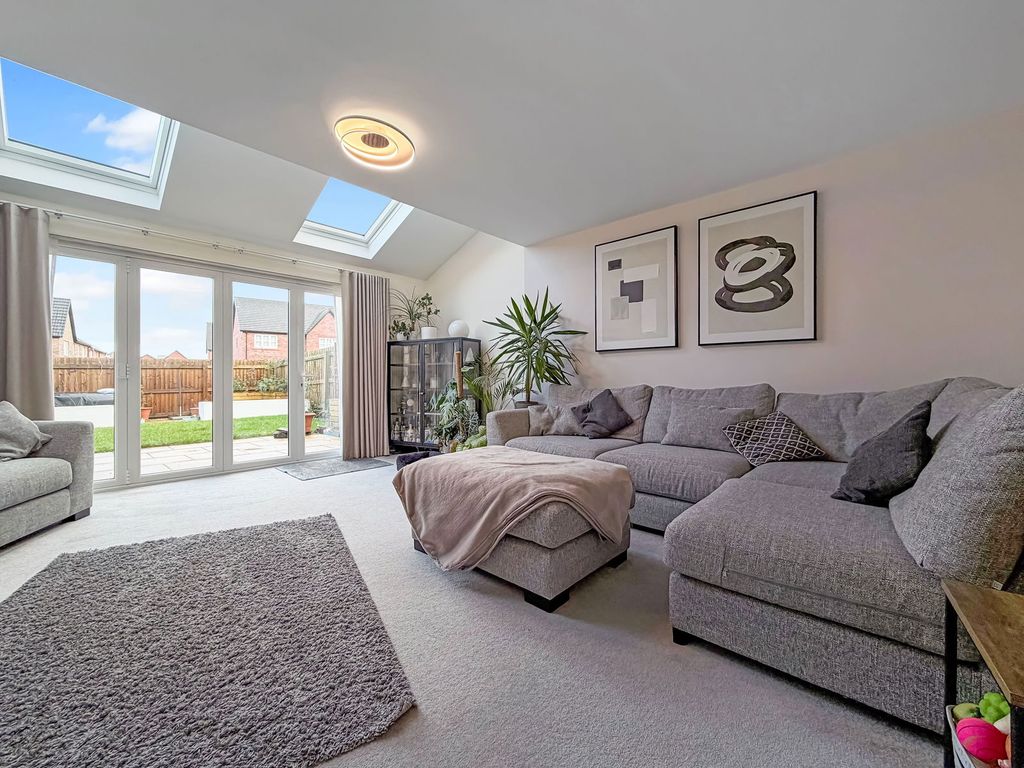 Property photo 2 of 26