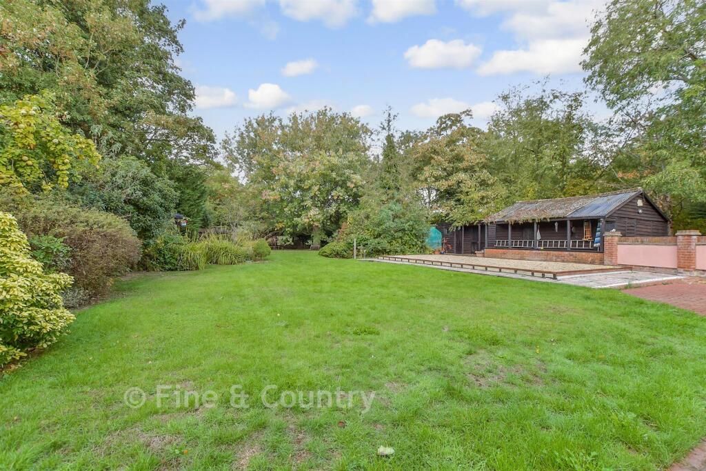 Property photo 2 of 18