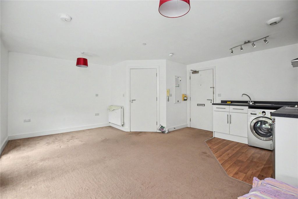 Property photo 2 of 7 Picture No. 04
