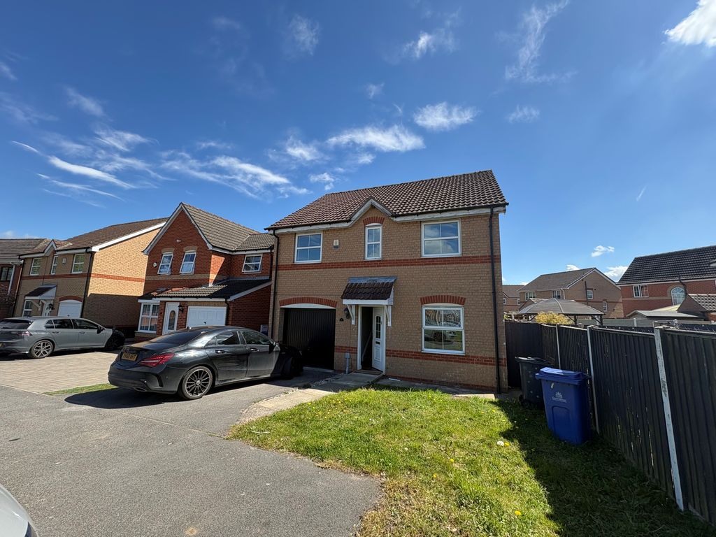 Property photo 1 of 22 Bedroom 1