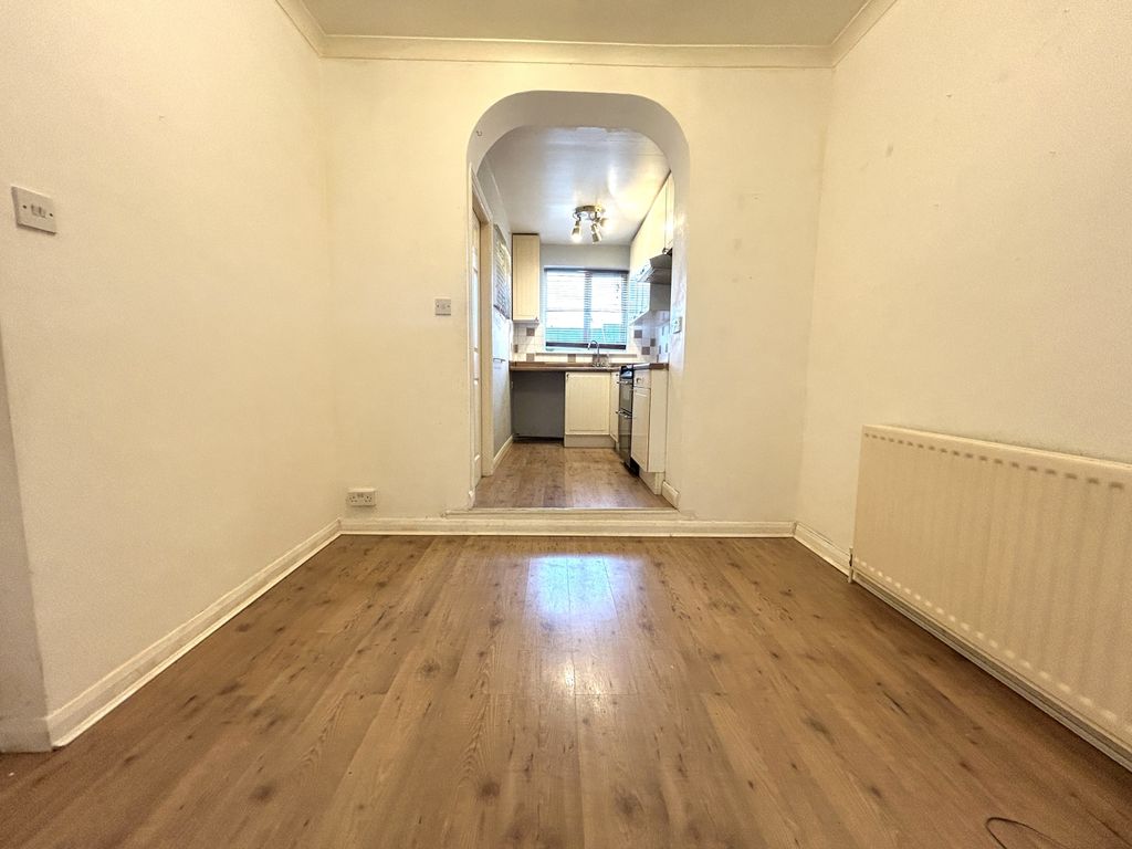 Property photo 3 of 12 Img_1581