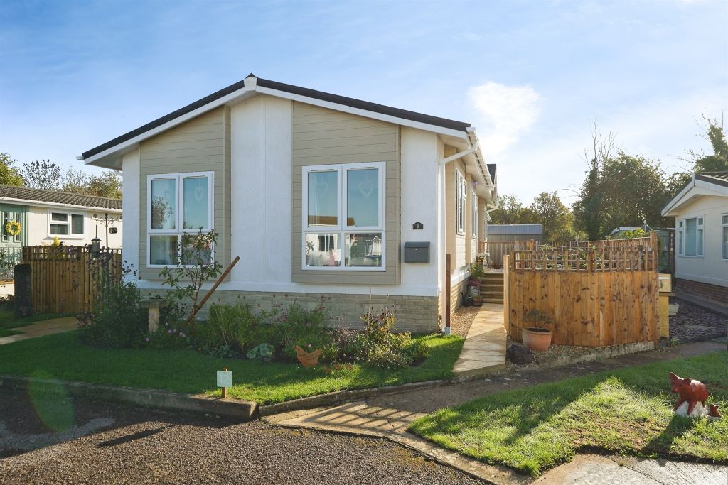 Property photo 1 of 24