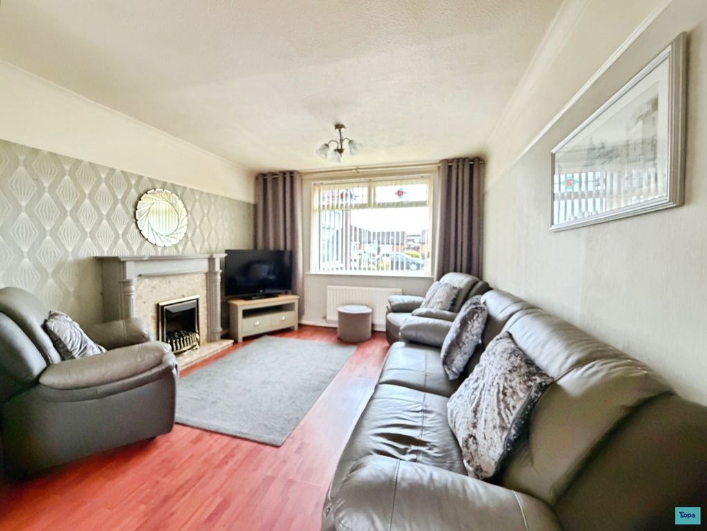 Property photo 3 of 20 19