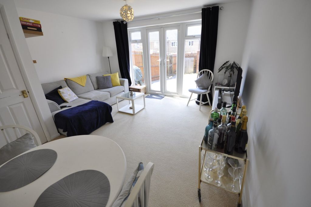 Property photo 3 of 11 Picture No. 06