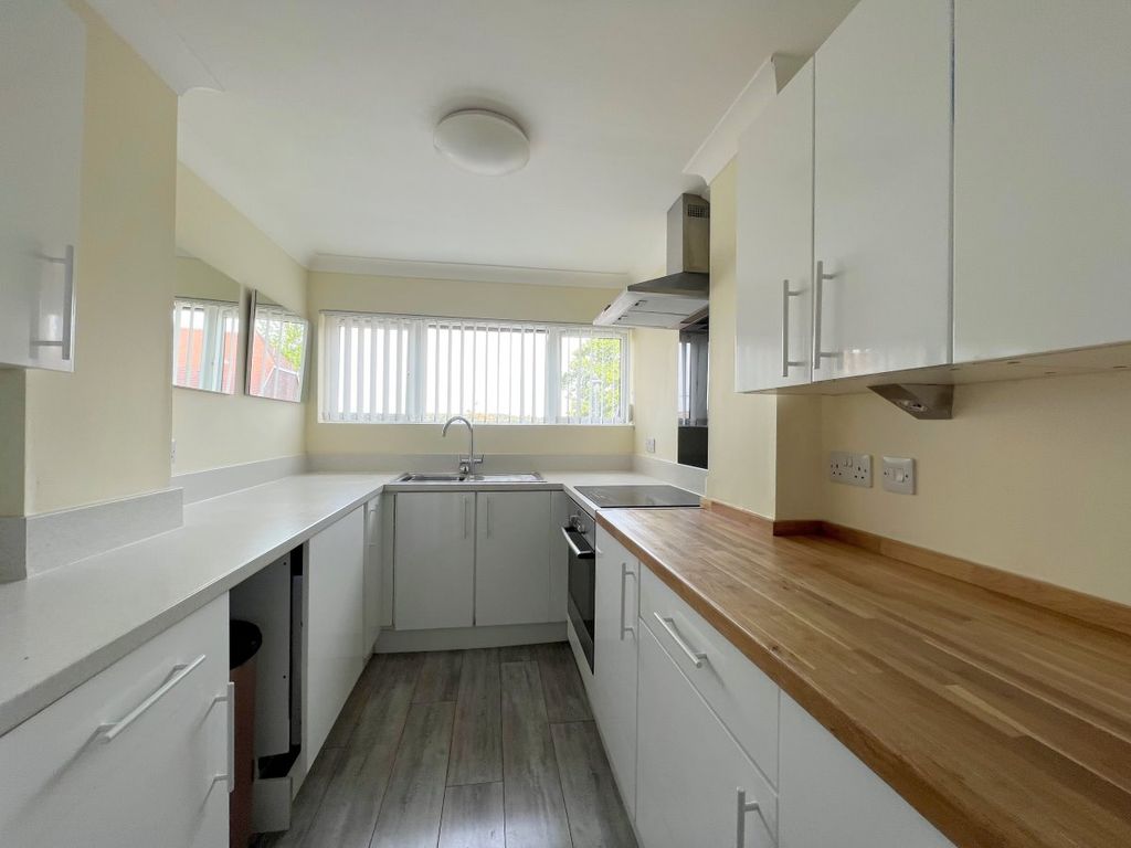 Property photo 2 of 11 Gallery