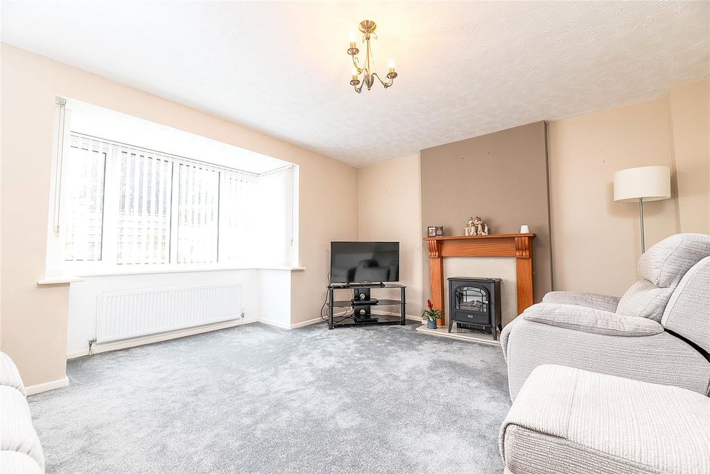 Property photo 3 of 33 Picture No. 14