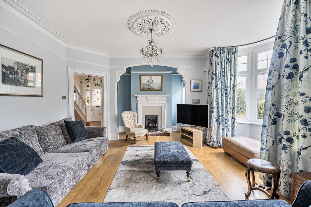 Property photo 2 of 32 1347656-33-68B58F7B5430F.Jpg