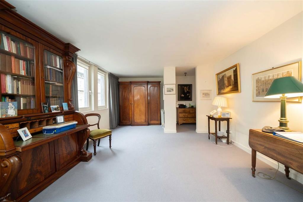 Property photo 3 of 6