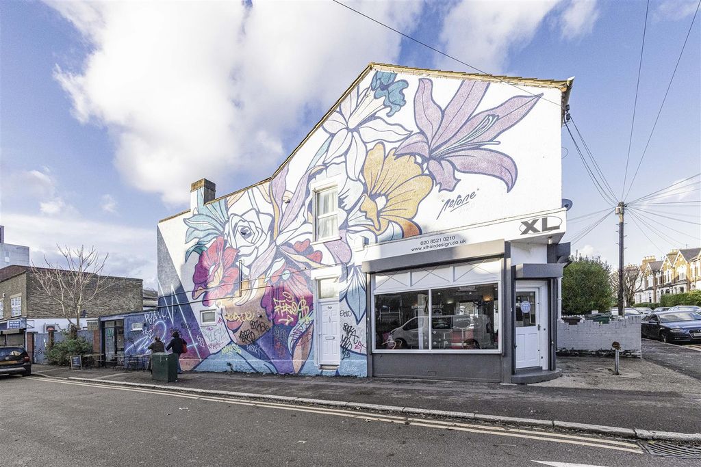 Property photo 1 of 15 1