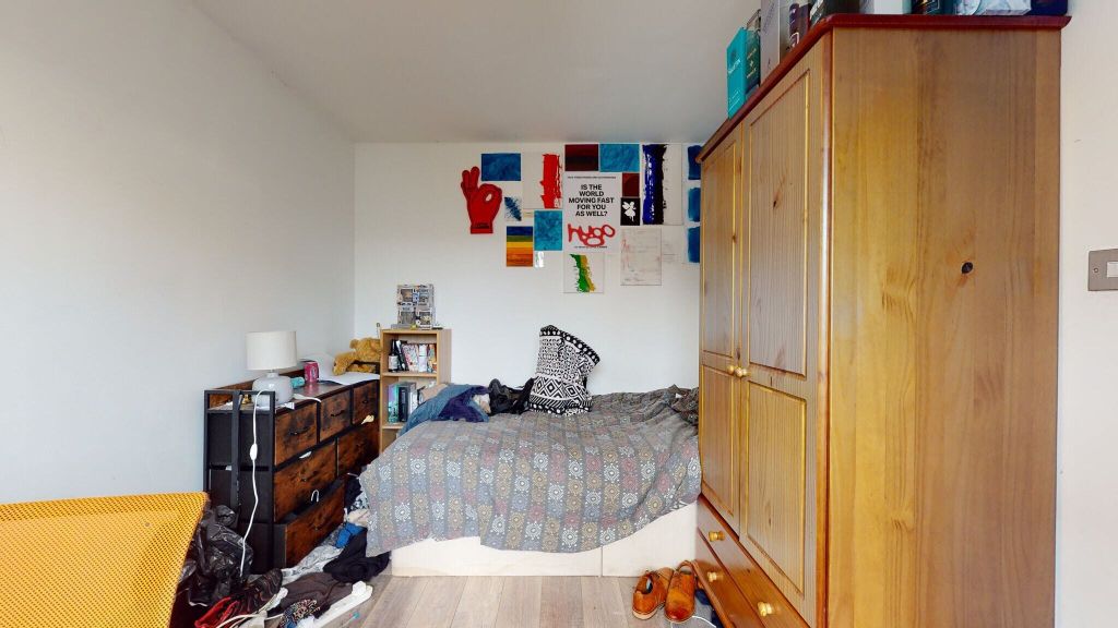 Property photo 3 of 20