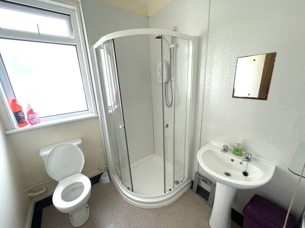 Property photo 3 of 9 Img_7924