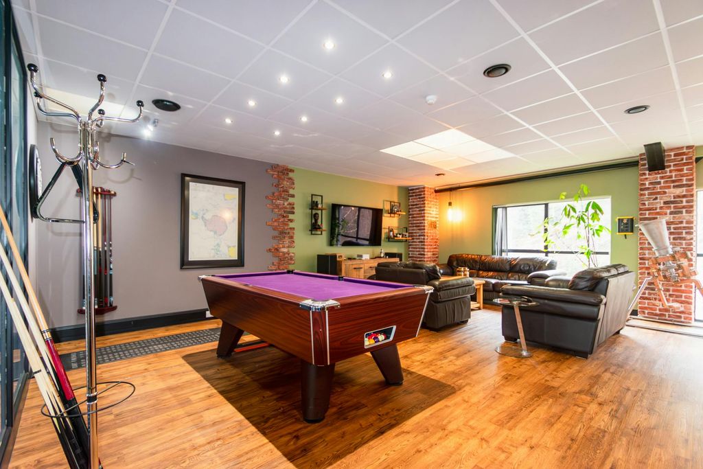 Property photo 3 of 6 2-Web-2.Jpg