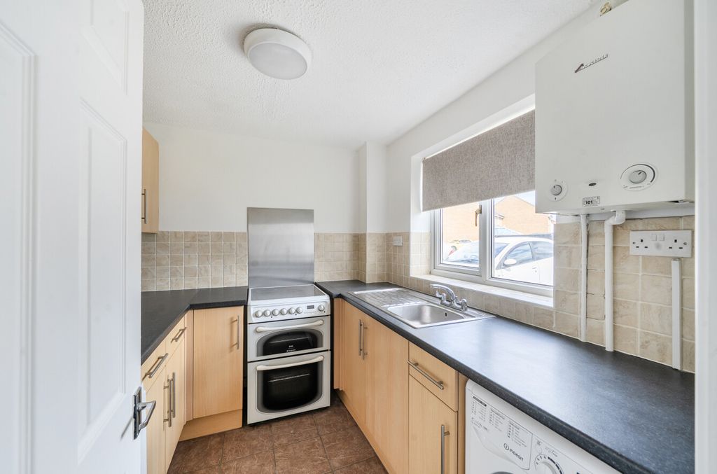 Property photo 3 of 14 146313514