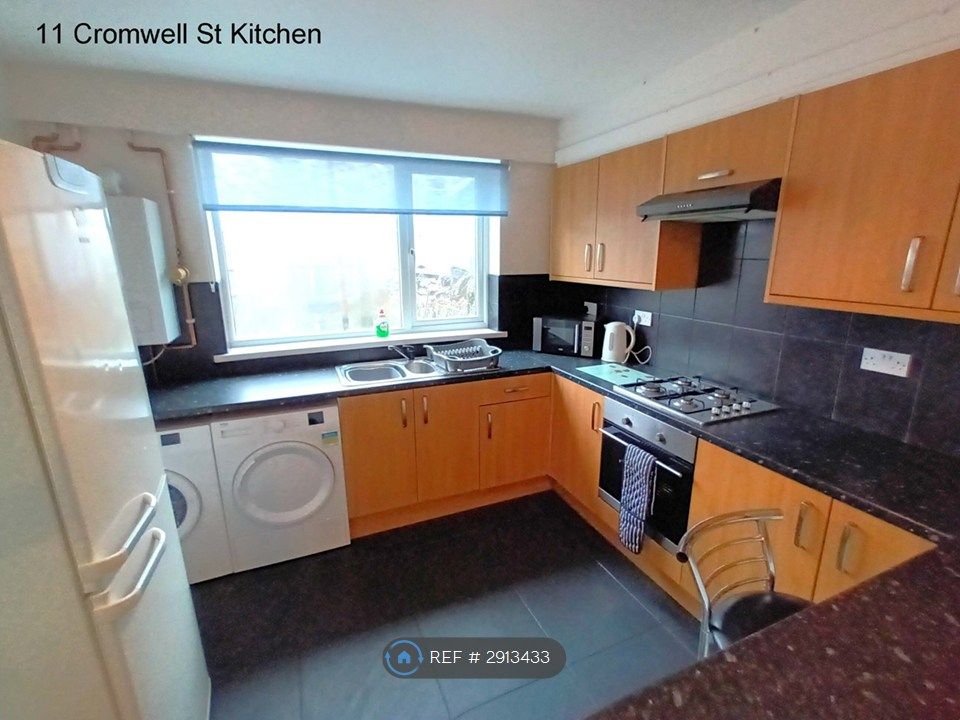 Property photo 3 of 4