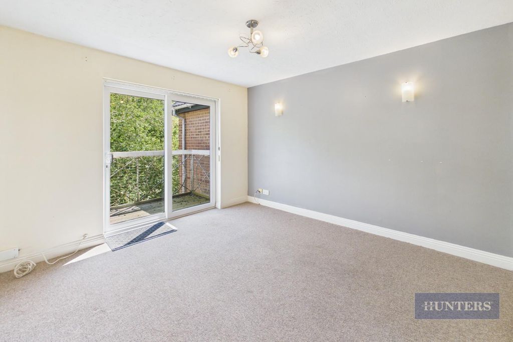 Property photo 2 of 12 Cam05152G0-Pr0425-Still008.Jpg