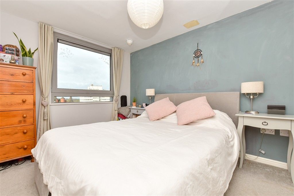 Property photo 2 of 15 Bedroom