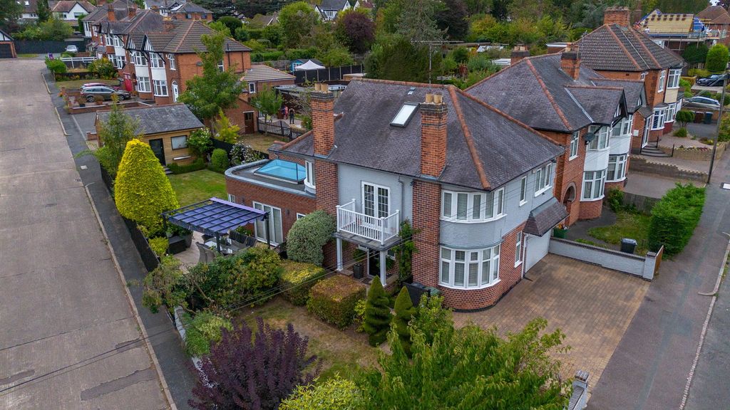 Property photo 1 of 46