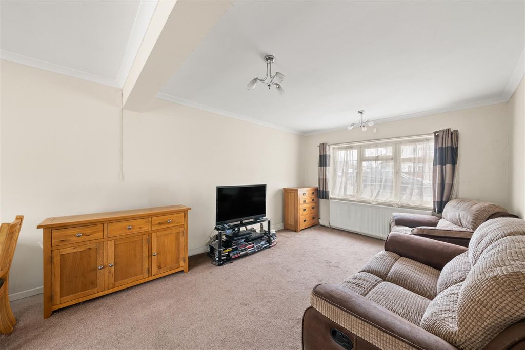 Property photo 2 of 16 2